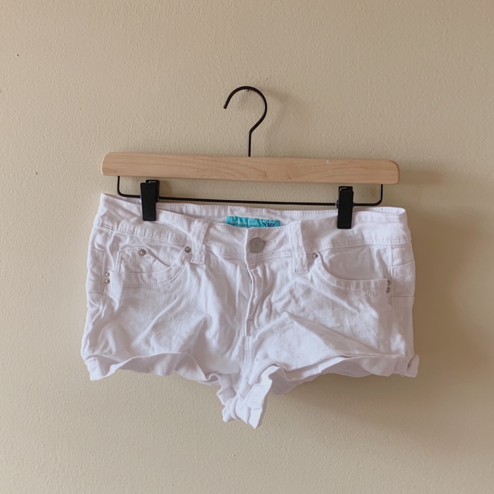 white jean shorts